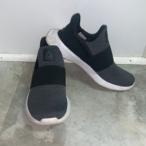 Reebok Tennis Shoes- slip on!